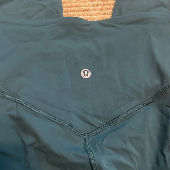 Align v-waist leggings - Picture 3 of 6